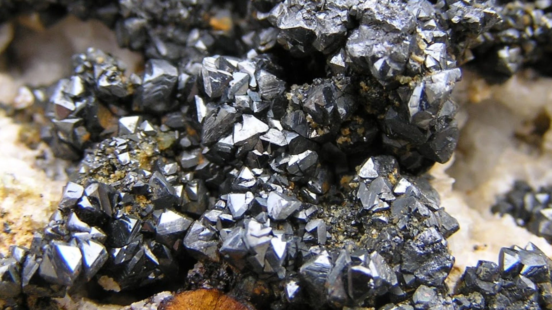 Minerals & metals
